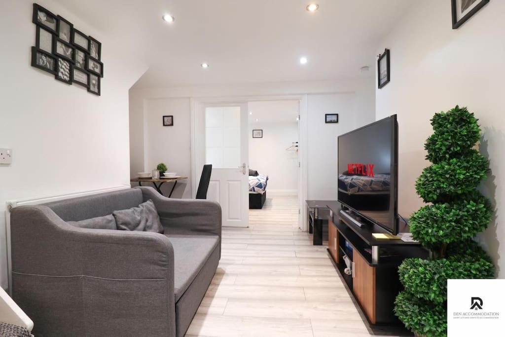 Den Accommodation & Short Lets Greenwich London - 3 Bed House Экстерьер фото