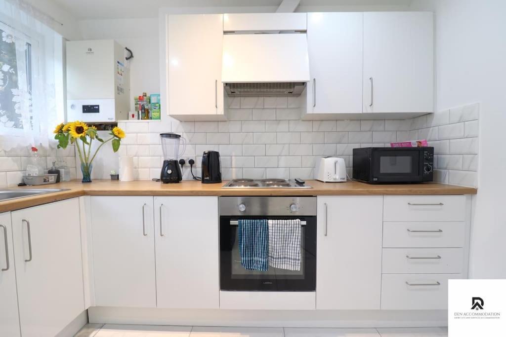 Den Accommodation & Short Lets Greenwich London - 3 Bed House Экстерьер фото