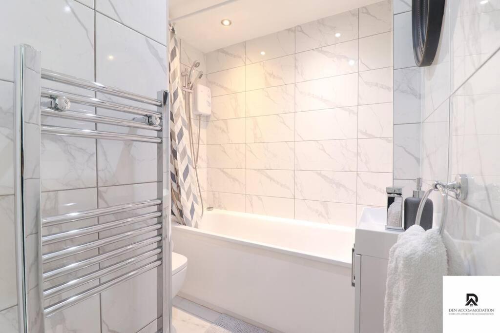 Den Accommodation & Short Lets Greenwich London - 3 Bed House Экстерьер фото