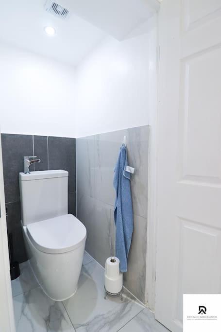 Den Accommodation & Short Lets Greenwich London - 3 Bed House Экстерьер фото