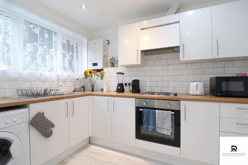 Den Accommodation & Short Lets Greenwich London - 3 Bed House Экстерьер фото
