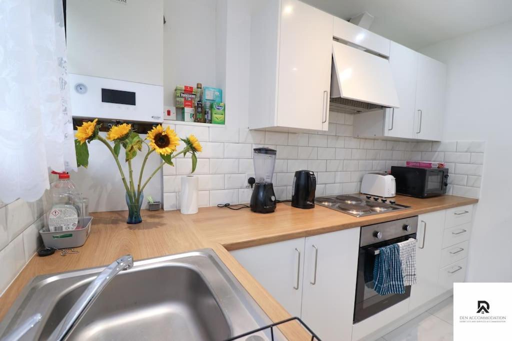 Den Accommodation & Short Lets Greenwich London - 3 Bed House Экстерьер фото
